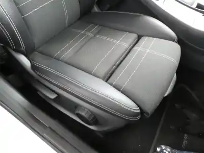 Здавання транспортного засобу mercedes-benz clase a (bm 176) 651930 року 2015 потужний 651930