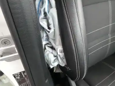 Здавання транспортного засобу mercedes-benz clase a (bm 176) 651930 року 2015 потужний 651930