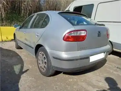 Veicolo di demolizione seat leon (1m1) 1.6 16 v dell'anno 2002 alimentato azd