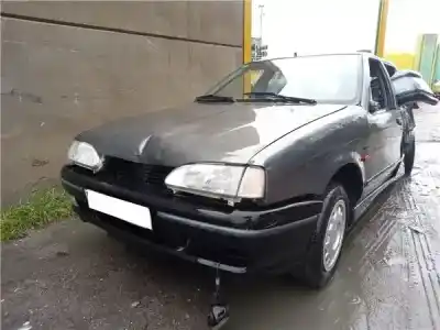 Veículo de Sucata renault 19 ii (b/c53_) 1.8 (b/c538) do ano 1993 alimentado f3p 700
