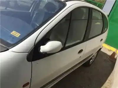 Sloopvoertuig renault megane scenic (ja0/1_) 1.6 16v (ja0b ja04 ja11 ja00) van het jaar 2000 aangedreven k4m 701
