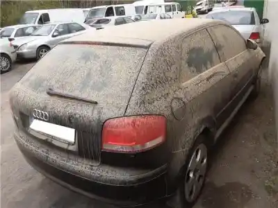 Sloopvoertuig AUDI A3 (8P1) 1.6 Ambiente van het jaar 2003 aangedreven BGU