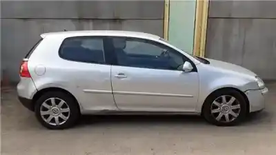 Veículo de Sucata volkswagen golf v (1k1) 2.0 tdi 16v do ano 2005 alimentado bkd