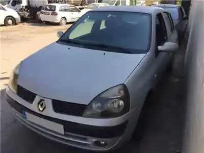 Sloopvoertuig renault clio ii fase ii 1.3 van het jaar 2003 aangedreven k4jc7