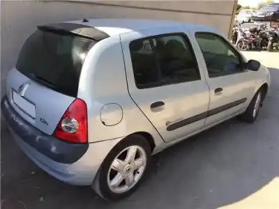 Sloopvoertuig renault clio ii fase ii 1.3 van het jaar 2003 aangedreven k4jc7