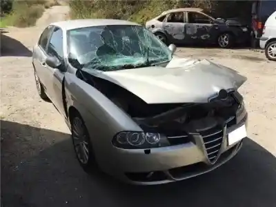 Здавання транспортного засобу alfa romeo alfa 156 1.9 jtd 8v distinctive року 2005 потужний 192a5000