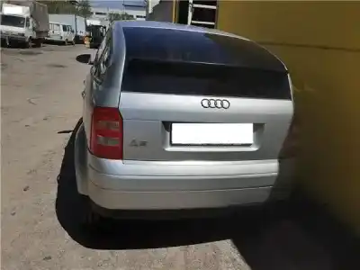 Veículo de Sucata audi a2 (8z) 1.4 do ano 2001 alimentado aua