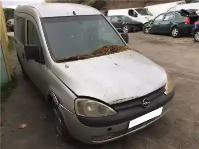 Veículo de Sucata OPEL COMBO TOUR 1.7 DTI 16V do ano 2002 alimentado Y 17 DT