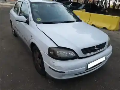 Véhicule à la ferraille opel astra g coupe 1.6 16v de l'année 2002 alimenté z 16 xe