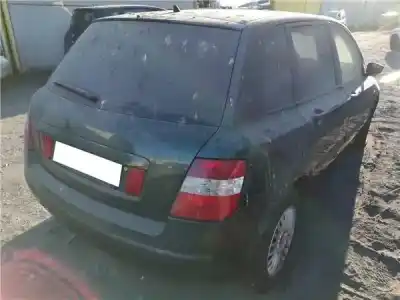 Veicolo di demolizione fiat stilo (192_) 1.2 16v (192_xa1b) dell'anno 2002 alimentato 188 a5.000