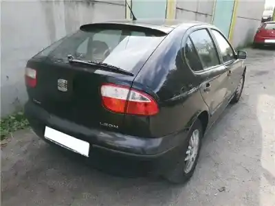 Scrapping Vehicle seat leon (1m1) 1.6 16 v of the year 2003 powered bcb