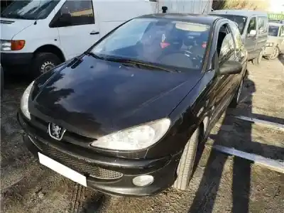 Sloopvoertuig PEUGEOT                                            206 CC (2D)                                                                                                                                                                                                                                                2.0 S16                                                                                                                                                                                                                                                    van het jaar 2004 aangedreven RFN (EW10J4)