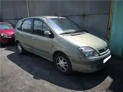 Sloopvoertuig RENAULT MEGANE SCENIC (JA0/1_) 1.6 16V (JA0B JA04 JA11 JA00) van het jaar 2003 aangedreven K4M 700