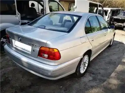 Veículo de Sucata bmw serie 5 berlina (e39) 3.0 530d do ano 2001 alimentado m57 d30