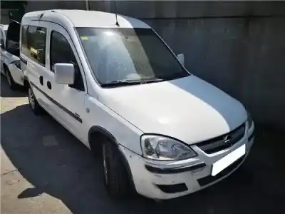 Veículo de Sucata opel combo tour 1.7 dti 16v do ano 2004 alimentado y 17 dt