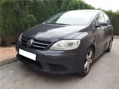 Veicolo di demolizione VOLKSWAGEN GOLF V PLUS (5M1) 2.0 TDI 16V dell'anno 2006 alimentato BKD