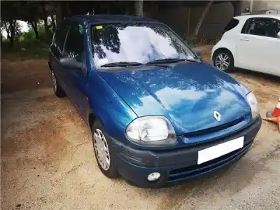 Здавання транспортного засобу renault                                            clio ii fase i (b/cb0)                                                                                                                                                                                                                                     1.4 (b/cb0c) року 2000 потужний e7j634
