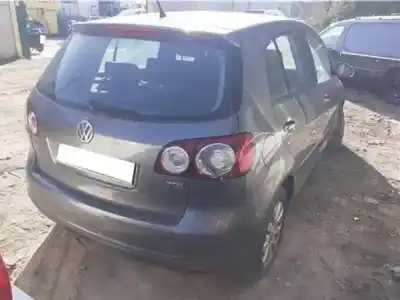 Veículo de Sucata volkswagen golf v plus (5m1) 1.9 tdi do ano 2005 alimentado bkc