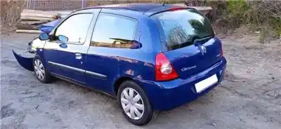Здавання транспортного засобу RENAULT CLIO II FASE II (B/CB0) 1.2 Authentique року 2007 потужний D7F 766