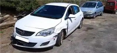 Здавання транспортного засобу OPEL ASTRA J (P10) 1.6 (68) року 2010 потужний A 16 XER
