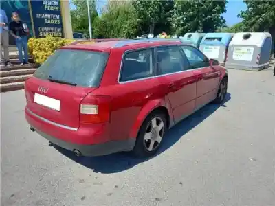 Sloopvoertuig audi a4 avant (8e) 1.8 t van het jaar 2003 aangedreven bfb