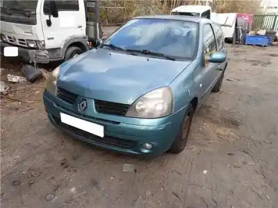 Здавання транспортного засобу renault   року 2005 потужний 