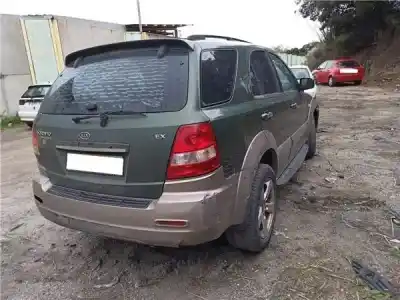 Véhicule à la ferraille kia sorento (bl) 2.5 crdi de l'année 2006 alimenté d4cb