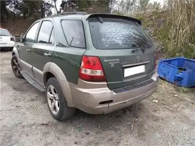 Véhicule à la ferraille kia sorento (bl) 2.5 crdi de l'année 2006 alimenté d4cb