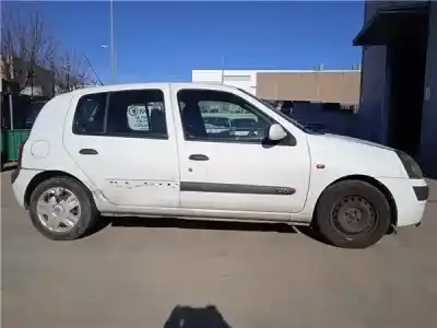 Здавання транспортного засобу renault clio ii fase ii (b/cb0) 1.5 dci diesel 101 cv / 74 kw року 2002 потужний k9k 712