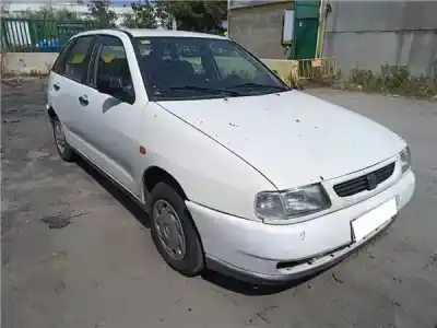 Veicolo di demolizione seat ibiza ii (6k1) 1.4 i dell'anno 1997 alimentato aex