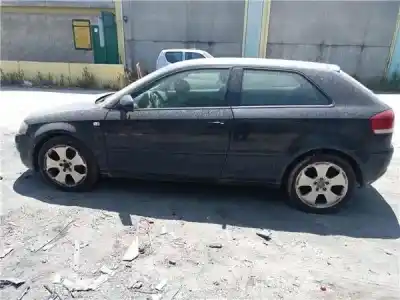 Scrapping Vehicle audi a3 (8p1) 2.0 fsi ambiente of the year 2003 powered axw