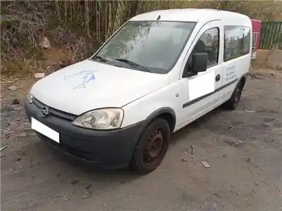 Veicolo di demolizione opel combo 1.3 cdti 16v dell'anno 2009 alimentato z 13 dtj