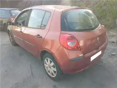Veicolo di demolizione renault clio iii 1.5 dci diesel cat dell'anno 2007 alimentato k9k 766