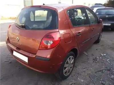 Veicolo di demolizione renault clio iii 1.5 dci diesel cat dell'anno 2007 alimentato k9k 766