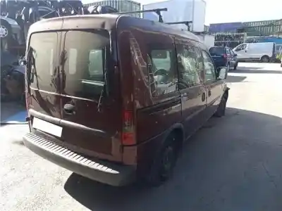 Veicolo di demolizione opel combo tour 1.7 dti 16v dell'anno 2004 alimentato y 17 dt