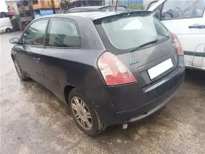 Veículo de Sucata fiat stilo (192_) 1.9 jtd (192_xe1a) do ano 2003 alimentado 192 a1.000