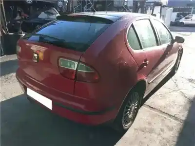 Veículo de Sucata seat leon (1m1) 1.8 20v t 4 do ano 2000 alimentado ajq