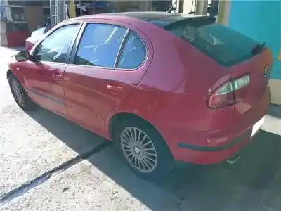 Veículo de Sucata seat leon (1m1) 1.8 20v t 4 do ano 2000 alimentado ajq