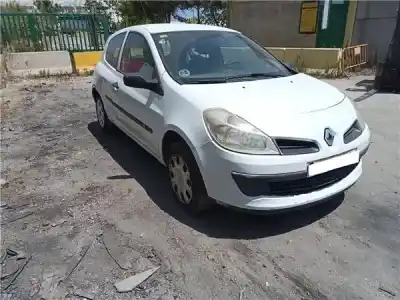 Veículo de Sucata renault clio iii 1.5 dci diesel cat do ano 2007 alimentado k9k 766