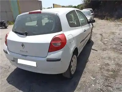 Veículo de Sucata renault clio iii 1.5 dci diesel cat do ano 2007 alimentado k9k 766