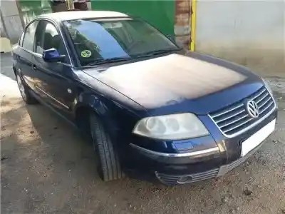 Veículo de Sucata volkswagen passat berlina (3b3) 2.8 v6 30v do ano 2001 alimentado amx