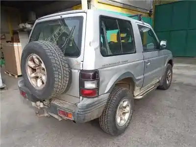 Veículo de Sucata mitsubishi galloper (hyundai) 2.5 tdi s.e. confort do ano 2000 alimentado 4d56