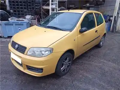 Veicolo di demolizione FIAT II PUNTO (188) BERLINA  dell'anno 2004 alimentato 188 A4.000