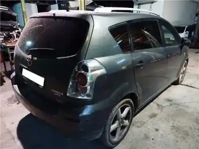 Sloopvoertuig toyota corolla verso (r1) 2.2 d-4d sport van het jaar 2006 aangedreven 2ad-fhv