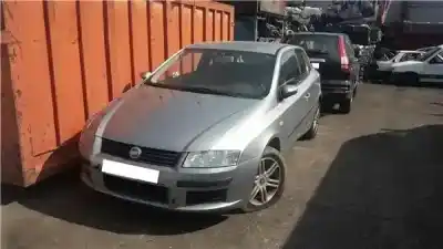 Здавання транспортного засобу fiat stilo (192_) 1.6 16v (192_xb1a) року 2004 потужний 182 b6.000