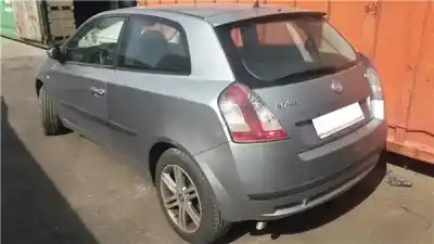 Здавання транспортного засобу FIAT STILO (192_) 1.6 16V (192_XB1A) року 2004 потужний 182 B6.000