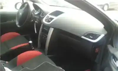 Veicolo di demolizione peugeot 207 1.4 hdi dell'anno 2011 alimentato 8hr (dv4td)