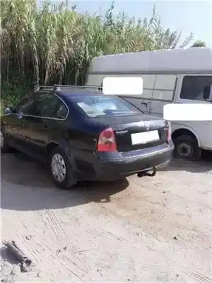 Veicolo di demolizione volkswagen passat berlina (3b3) 1.9 tdi dell'anno 2001 alimentato awx