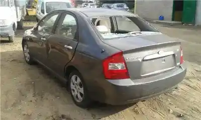 Veicolo di demolizione kia cerato (ld) 1.5 crdi dell'anno 2005 alimentato 