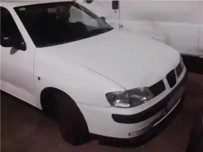 Veículo de Sucata seat ibiza ii (6k1) 1.9 tdi do ano 2000 alimentado agr